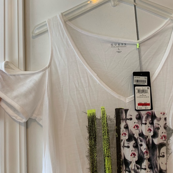 Guess Short Sleeve Graphic Tee - Picture 4 of 8